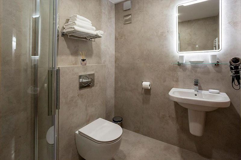Hotel El Greco Roznov pod Radhostem Exterior photo